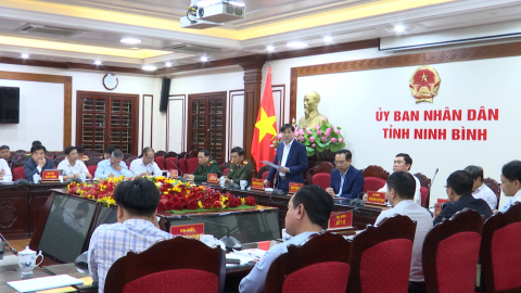 UBND tỉnh họp b&agrave;n c&ocirc;ng t&aacute;c chuẩn bị Lễ hội xu&acirc;n Tam Ch&uacute;c v&agrave; Lễ hội Ph&aacute;t lương Đền Trần Thương