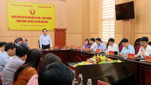 Đo&agrave;n kiểm tra của Hội đồng Thi đua - Khen thưởng Trung ương l&agrave;m việc tại Ninh B&igrave;nh