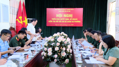 Kiểm tra c&ocirc;ng t&aacute;c l&atilde;nh đạo, chỉ đạo thực hiện nhiệm vụ quốc ph&ograve;ng, qu&acirc;n sự địa phương