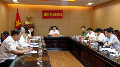 Lấy &yacute; kiến th&aacute;o gỡ kh&oacute; khăn trong triển khai luật địa chất v&agrave; kho&aacute;ng sản