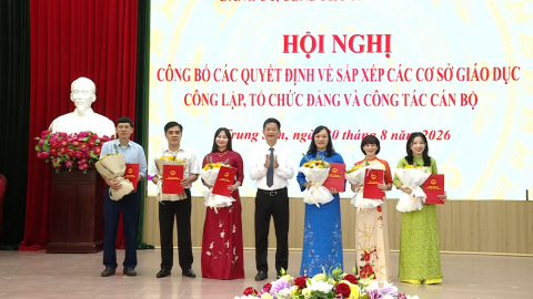 Phường Trung Sơn c&ocirc;ng bố quyết định sắp xếp lại c&aacute;c cơ sở gi&aacute;o dục 
