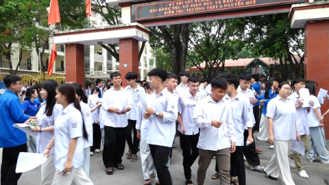 Ghi nhận ng&agrave;y đầu thi tốt nghiệp THPT năm 2026