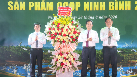 Khai mạc Hội chợ X&uacute;c tiến thương mại v&agrave; sản phẩm OCOP Ninh B&igrave;nh 2026