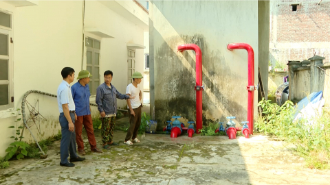 Giữ sạch nguồn nước sinh hoạt n&ocirc;ng th&ocirc;n m&ugrave;a b&atilde;o lũ