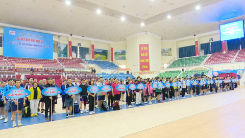Khai mạc Giải b&oacute;ng b&agrave;n c&aacute;c CLB Cup Li&ecirc;n đo&agrave;n tỉnh Ninh B&igrave;nh năm 2025