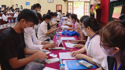 Hỗ trợ chi ph&iacute; sinh hoạt đối với sinh vi&ecirc;n sư phạm