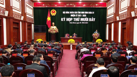  HĐND tỉnh nghe c&aacute;c b&aacute;o c&aacute;o, tờ tr&igrave;nh.