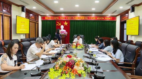 Khảo s&aacute;t Luật Người lao động Việt Nam đi l&agrave;m việc ở nước ngo&agrave;i theo hợp đồng