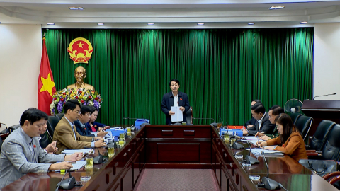 HĐND tỉnh thảo luận tại tổ.