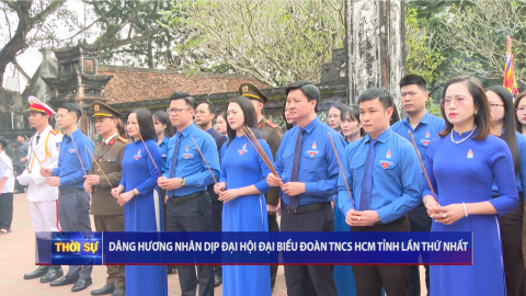 D&acirc;ng hương nh&acirc;n dịp Đại hội đại biểu Đo&agrave;n Thanh ni&ecirc;n Cộng sản Hồ Ch&iacute; Minh tỉnh Ninh B&igrave;nh lần thứ I