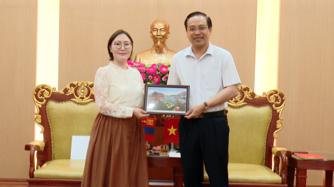 Thắt chặt quan hệ hợp t&aacute;c Ninh B&igrave;nh v&agrave; M&ocirc;ng Cổ