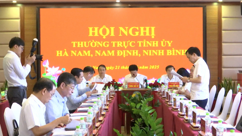 Hội nghị Thường trực Tỉnh ủy H&agrave; Nam, Nam Định, Ninh B&igrave;nh