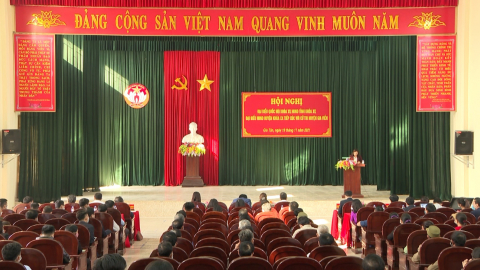 Đại biểu Quốc Hội v&agrave; đại biểu HĐND tỉnh tiếp x&uacute;c cử tri tại x&atilde; Gia T&acirc;n huyện Gia Viễn