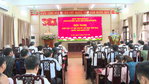 Đo&agrave;n đại biểu Quốc hội tỉnh c&oacute; buổi tiếp x&uacute;c cử tri tại x&atilde; Vụ Bản