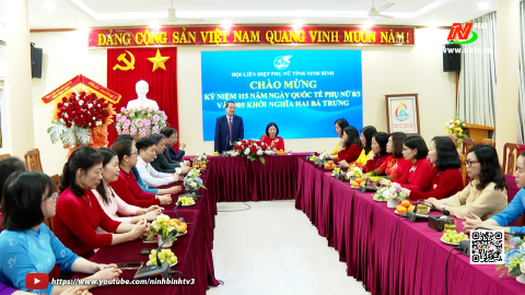 Đồng ch&iacute; Ph&oacute; B&iacute; thư Thường trực Tỉnh ủy ch&uacute;c mừng Hội LHPN tỉnh