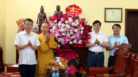 Thăm, ch&uacute;c mừng nh&acirc;n Đại lễ Phật đản 2026