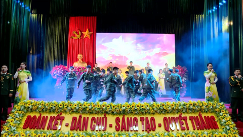 Chương tr&igrave;nh nghệ thuật kỷ niệm 81 năm Ng&agrave;y th&agrave;nh lập Qu&acirc;n đội nh&acirc;n d&acirc;n Việt Nam