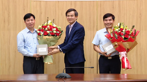 Gặp mặt, chia tay c&aacute;c đồng ch&iacute; nguy&ecirc;n Ủy vi&ecirc;n Ban Thường vụ Tỉnh ủy, nguy&ecirc;n Ủy vi&ecirc;n Ban Chấp h&agrave;nh Đảng bộ tỉnh