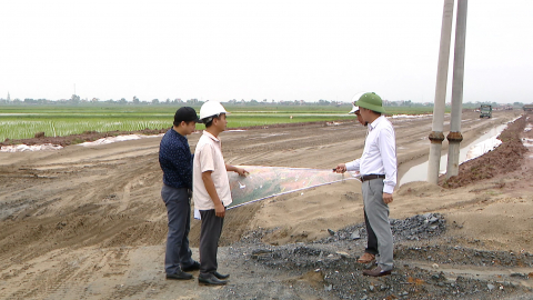 Đẩy nhanh tiến độ dự &aacute;n x&acirc;y dựng tuyến đường kết nối li&ecirc;n v&ugrave;ng
