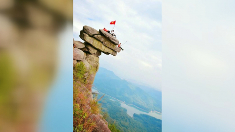 Đừng " đ&ugrave;a " với t&iacute;nh mạng để ... sống ảo