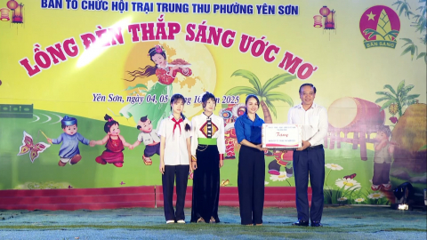 C&aacute;c địa phương tổ chức chương tr&igrave;nh vui Tết Trung thu cho c&aacute;c ch&aacute;u thiếu ni&ecirc;n, nhi đồng