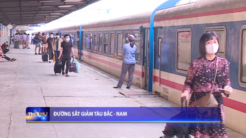 Đường sắt giảm t&agrave;u Bắc - Nam
