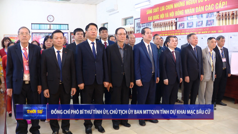 Đồng ch&iacute; Ph&oacute; B&iacute; thư Tỉnh ủy, Chủ tịch Ủy ban MTTQ Việt Nam tỉnh Mai Văn Tuất dự khai mạc bầu cử