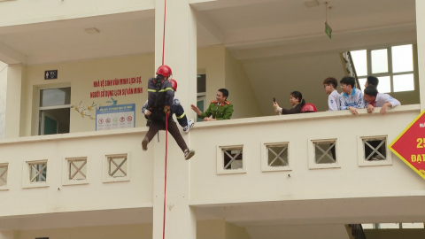 Thực h&agrave;nh ph&ograve;ng ch&aacute;y, chữa ch&aacute;y v&agrave; cứu nạn, cứu hộ