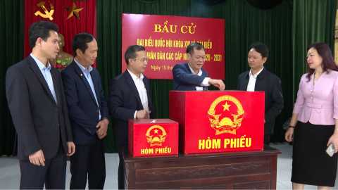 Kiểm tra c&ocirc;ng t&aacute;c bầu cử tại x&atilde; Cổ Lễ, Ninh Giang, Trực Ninh