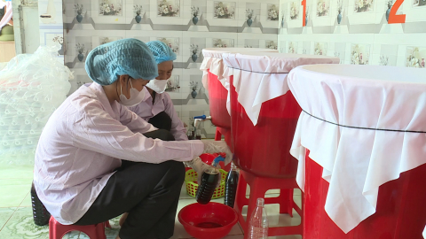Khởi nghiệp từ t&igrave;nh y&ecirc;u đặc sản biển qu&ecirc; hương