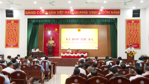 Kỳ họp thứ ba, HĐND x&atilde; Hiển Kh&aacute;nh