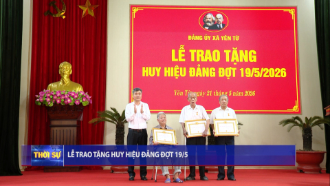 Đảng uỷ x&atilde; Y&ecirc;n Từ tổ chức trao tặng Huy hiệu Đảng đợt 19/5