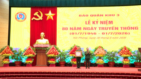  B&aacute;o Qu&acirc;n khu 3 kỷ niệm 80 năm Ng&agrave;y truyền thống