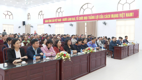 Tiếp x&uacute;c giữa cử tri với người ứng cử đại biểu HĐND tỉnh Ninh B&igrave;nh kh&oacute;a XVI tại x&atilde; Đ&ocirc;ng Thịnh