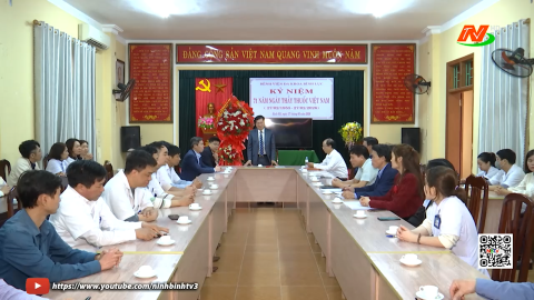 L&atilde;nh đạo HĐND tỉnh thăm, ch&uacute;c mừng nh&acirc;n kỷ niệm Ng&agrave;y Thầy thuốc Việt Nam