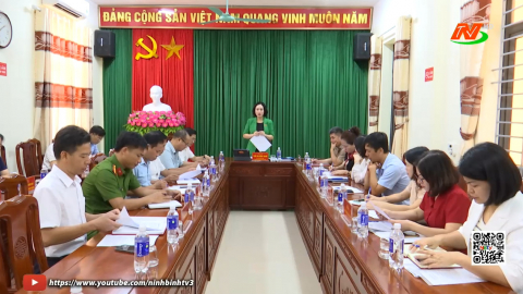 Đo&agrave;n đại biểu Quốc hội khảo s&aacute;t việc thi h&agrave;nh Luật xử l&yacute; vi phạm h&agrave;nh ch&iacute;nh tại phường Tam Ch&uacute;c