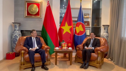 Đo&agrave;n c&ocirc;ng t&aacute;c tỉnh Ninh B&igrave;nh thăm, l&agrave;m việc tại Cộng h&ograve;a Belarus