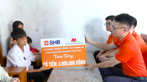N&acirc;ng bước em tới trường