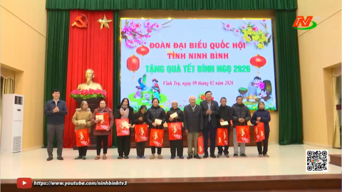 Thăm, tặng qu&agrave; Tết B&iacute;nh Ngọ