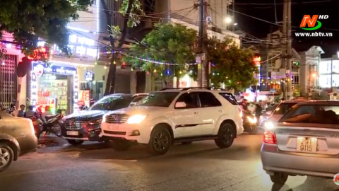 ATGT v&igrave; b&igrave;nh y&ecirc;n cuộc sống: Đảm bảo an to&agrave;n giao th&ocirc;ng buổi tối ở TP. Ninh B&igrave;nh