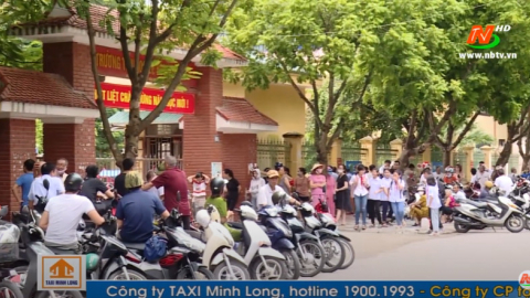 ATGT v&igrave; b&igrave;nh y&ecirc;n cuộc sống: Đảm bảo an to&agrave;n giao th&ocirc;ng cho trẻ đến trường