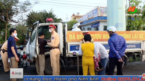 ATGT v&igrave; b&igrave;nh y&ecirc;n cuộc sống: Hiệu quả bước đầu c&ocirc;ng t&aacute;c tổng kiểm so&aacute;t phương tiện