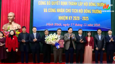 C&ocirc;ng bố quyết định th&agrave;nh lập Hội đồng trường Đại học Hoa Lư