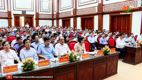 Đo&agrave;n ĐBQH tỉnh tiếp x&uacute;c cử tri huyện Hoa Lư