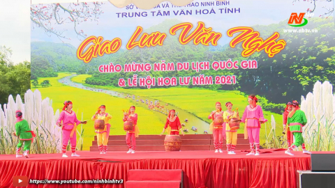 Độc đ&aacute;o c&aacute;c hoạt động văn h&oacute;a, văn nghệ tại Lễ hội Hoa Lư
