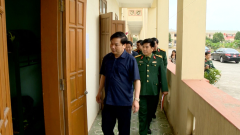 Đồng ch&iacute; Tống Quang Th&igrave;n kiểm tra c&ocirc;ng t&aacute;c ph&ograve;ng, chống dịch Covid-19