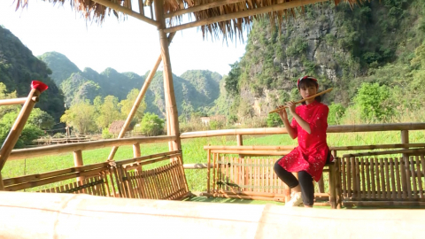 M&ugrave;a xu&acirc;n qu&ecirc; hương