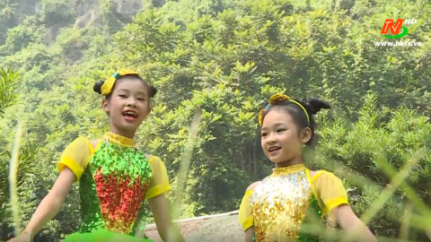 Hai con thằn lằn con - Thể hiện: Yến Nhi - Hồng Bảo