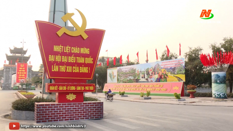 Hoa Lư tuy&ecirc;n truyền trực quan ch&agrave;o mừng Đại hội XIII của Đảng