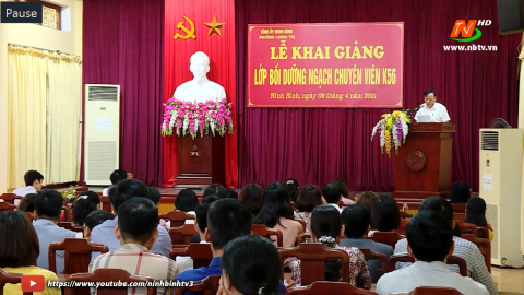 Trường ch&iacute;nh trị khai giảng lớp bồi dưỡng ngạch chuy&ecirc;n vi&ecirc;n